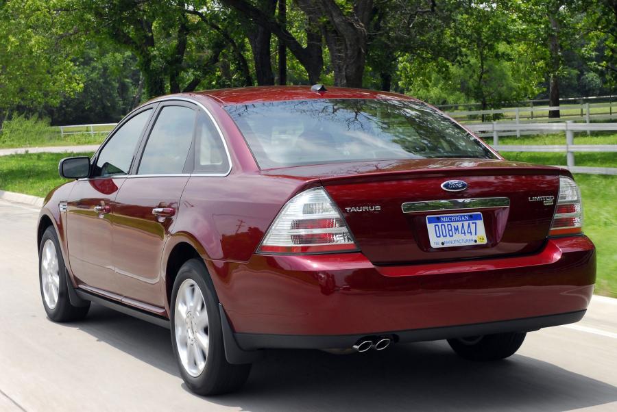  Ford Taurus 2008 года  (фото 46 из 57)